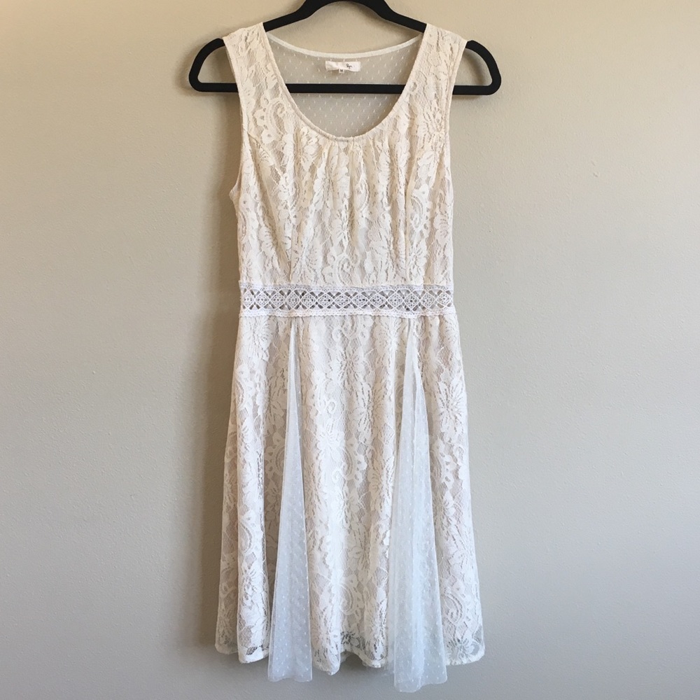 Ryu Lace Bow Back Cream Boho Dress M